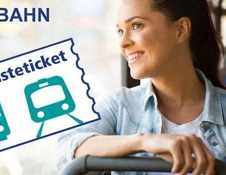 Hotel Strandhaus An Der Mosel 3*