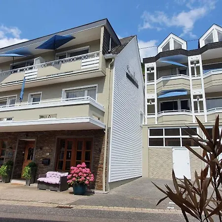 Hotel Strandhaus An Der Mosel