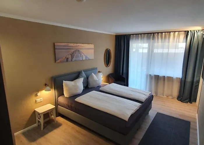 Strandhaus An Der Mosel Hotel